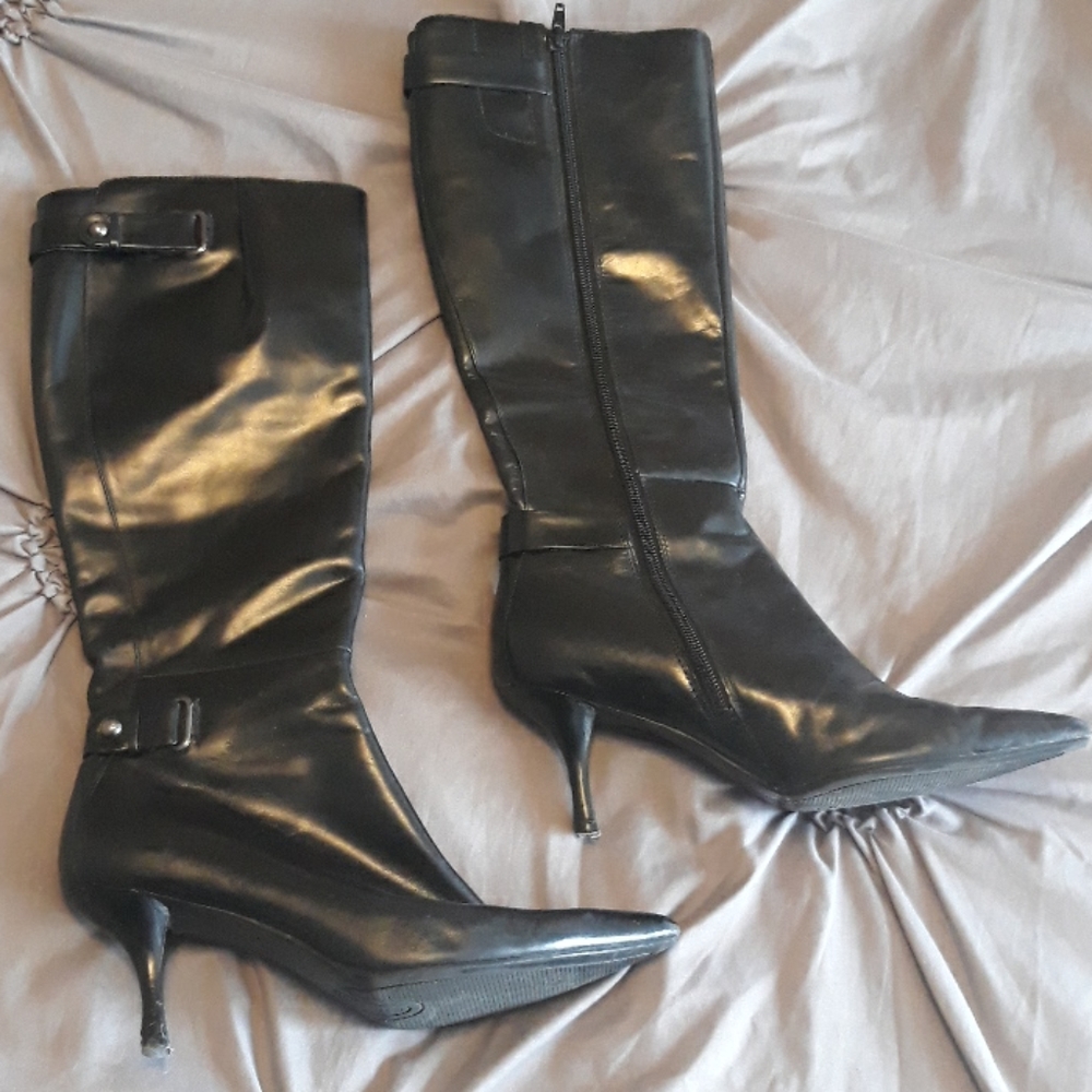 ➡️3/15⬅️Nine west excellent condition black boots